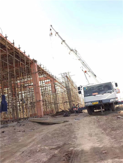 宁城县吊车作业的安全注意事项有哪些？